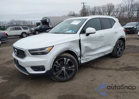 2019 Volvo Xc40 T5 Inscription from USA, damaged, VIN YV4162UL3K2073371